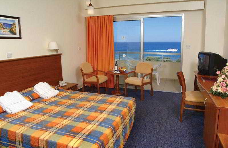 Sentido Kouzalis Beach Hotel Protaras Bagian luar foto